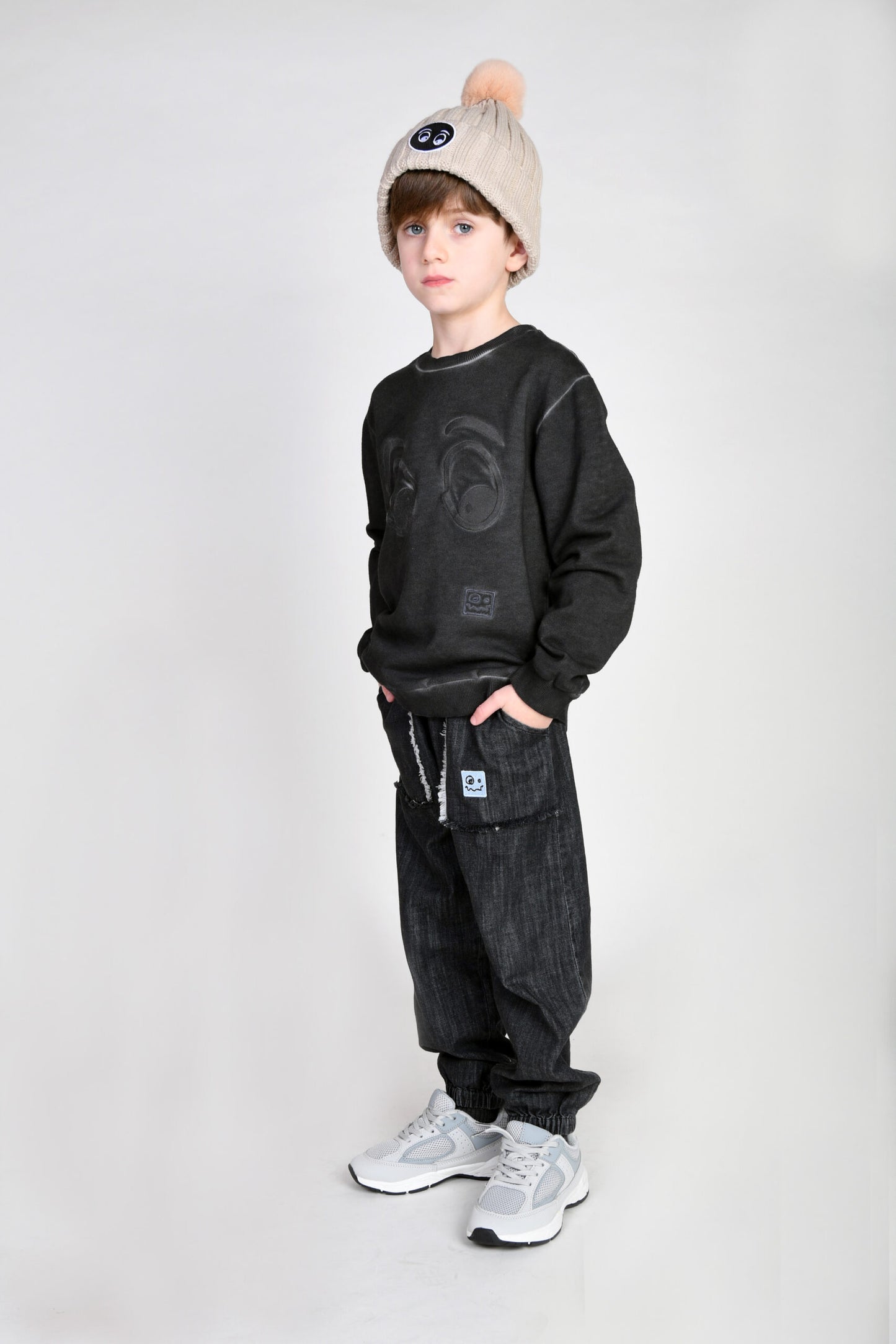 LIFE - Black Pigment Dye Sweater Regular Fit