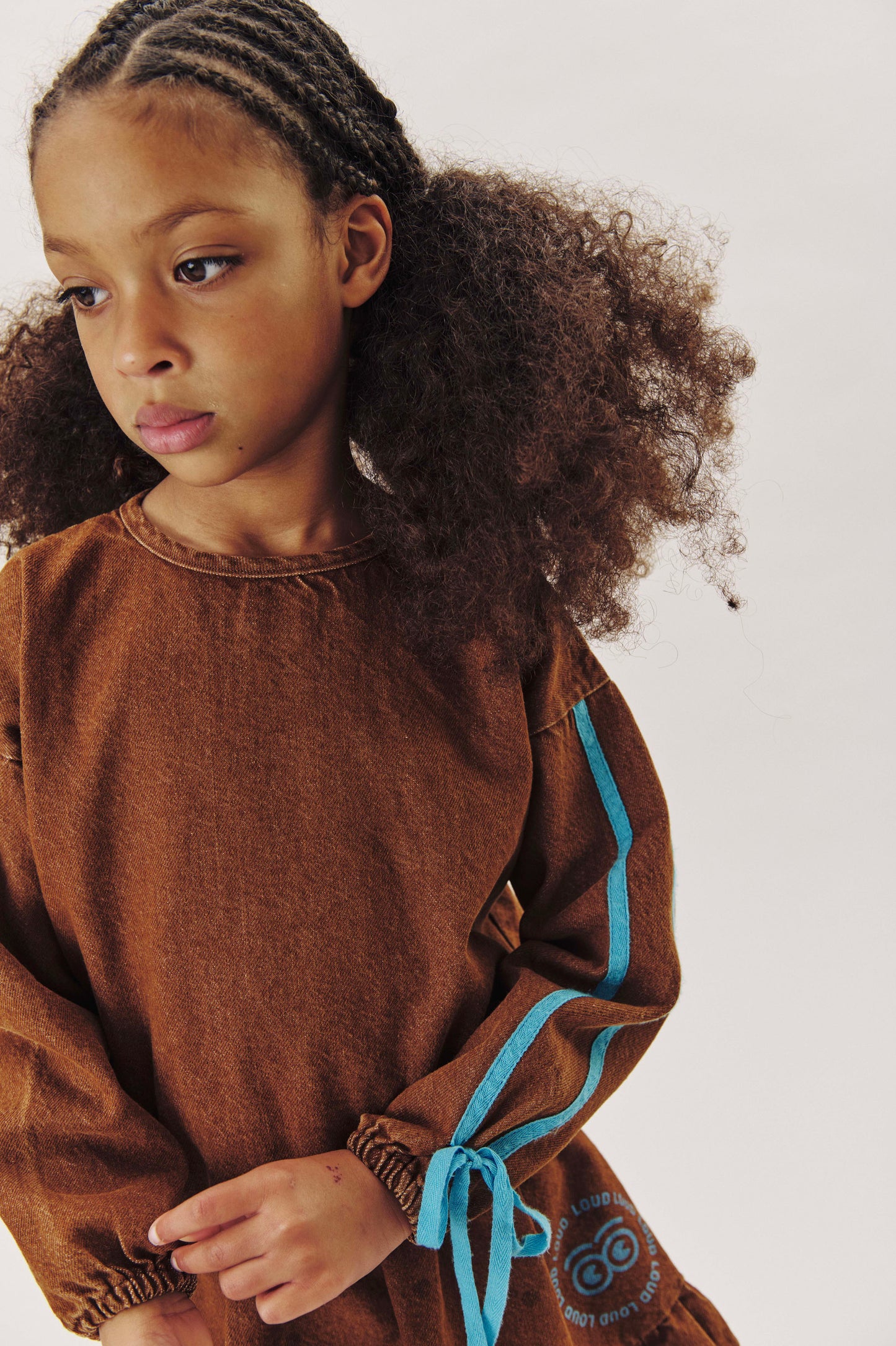 TIP - CHOCO BLOUSE loose fit, elasticated waist, contrast tape sleeve circle, LOUD eyes logo print